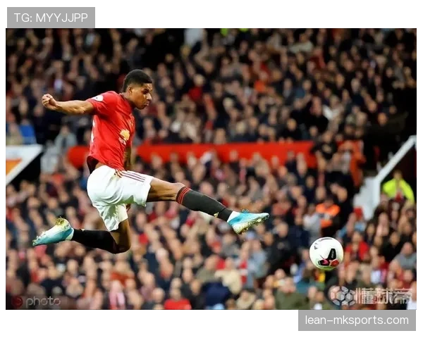 拉什福德边路精妙配合助曼联逆转取胜，状态回勇引领球队重回正轨