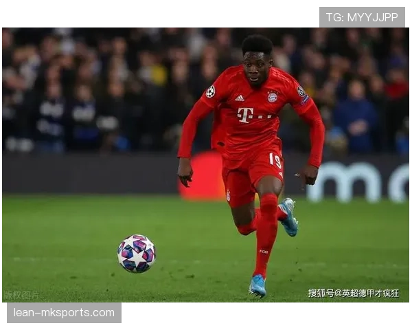 戴维斯与基米希连线配合状态回暖，拜仁边路进攻持续提升