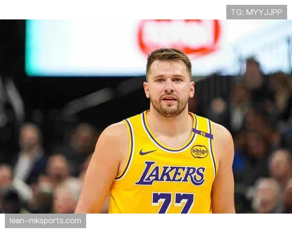 詹姆斯季后赛关键得分爆发，超越东契奇成为顶级核心